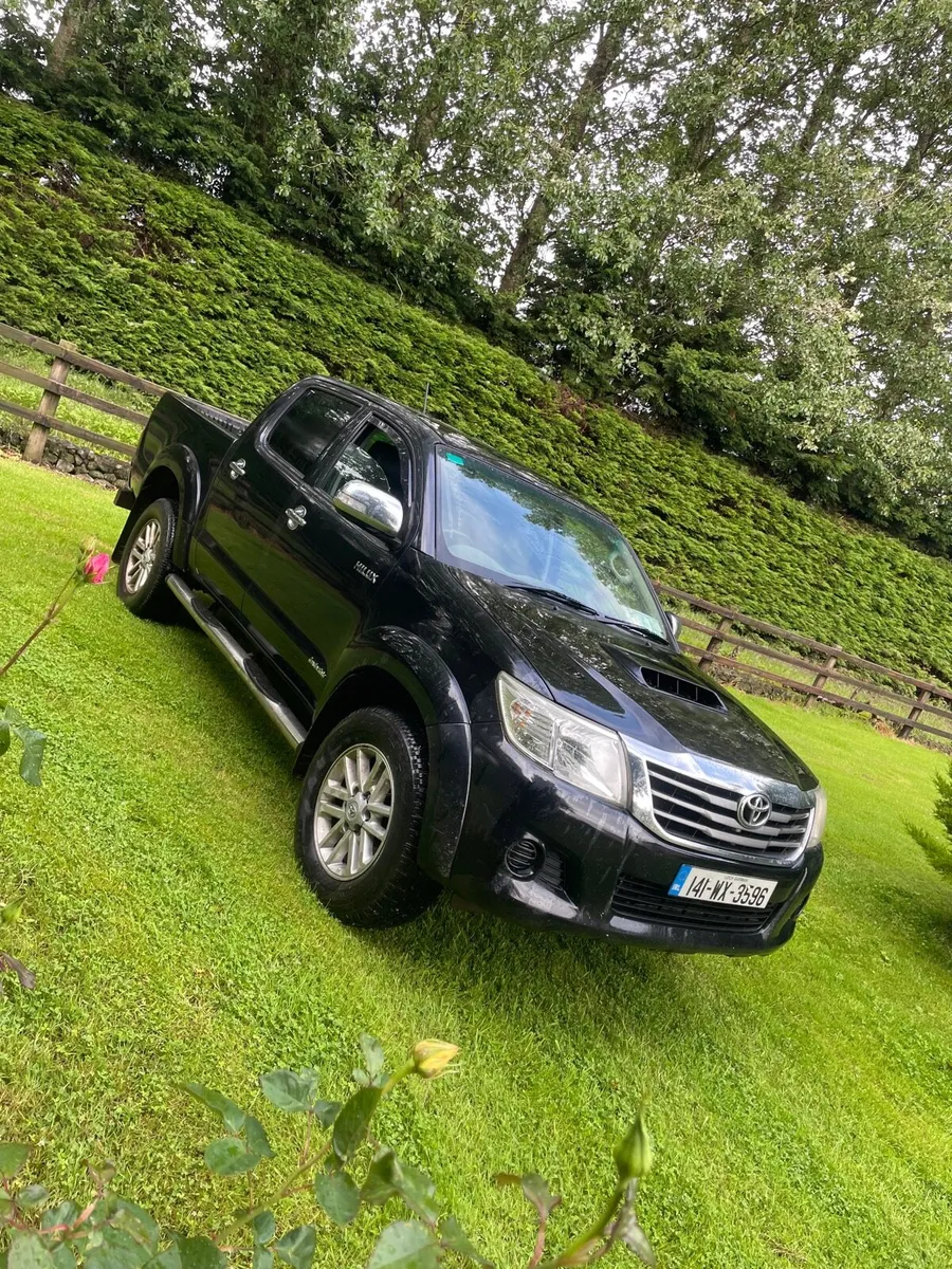 Toyota hilux - Image 1