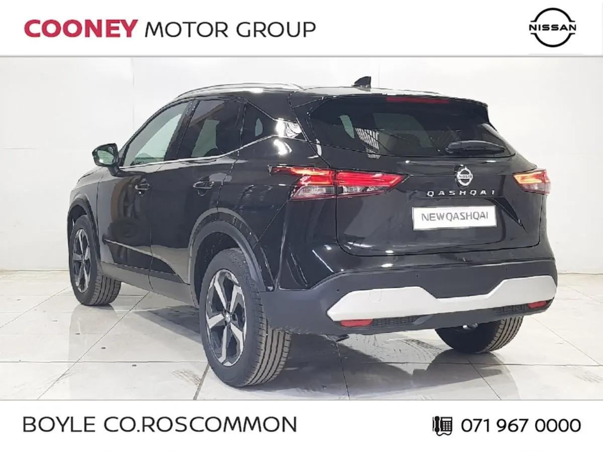 Nissan QASHQAI SV Premium Clearance Madness- Thes - Image 4