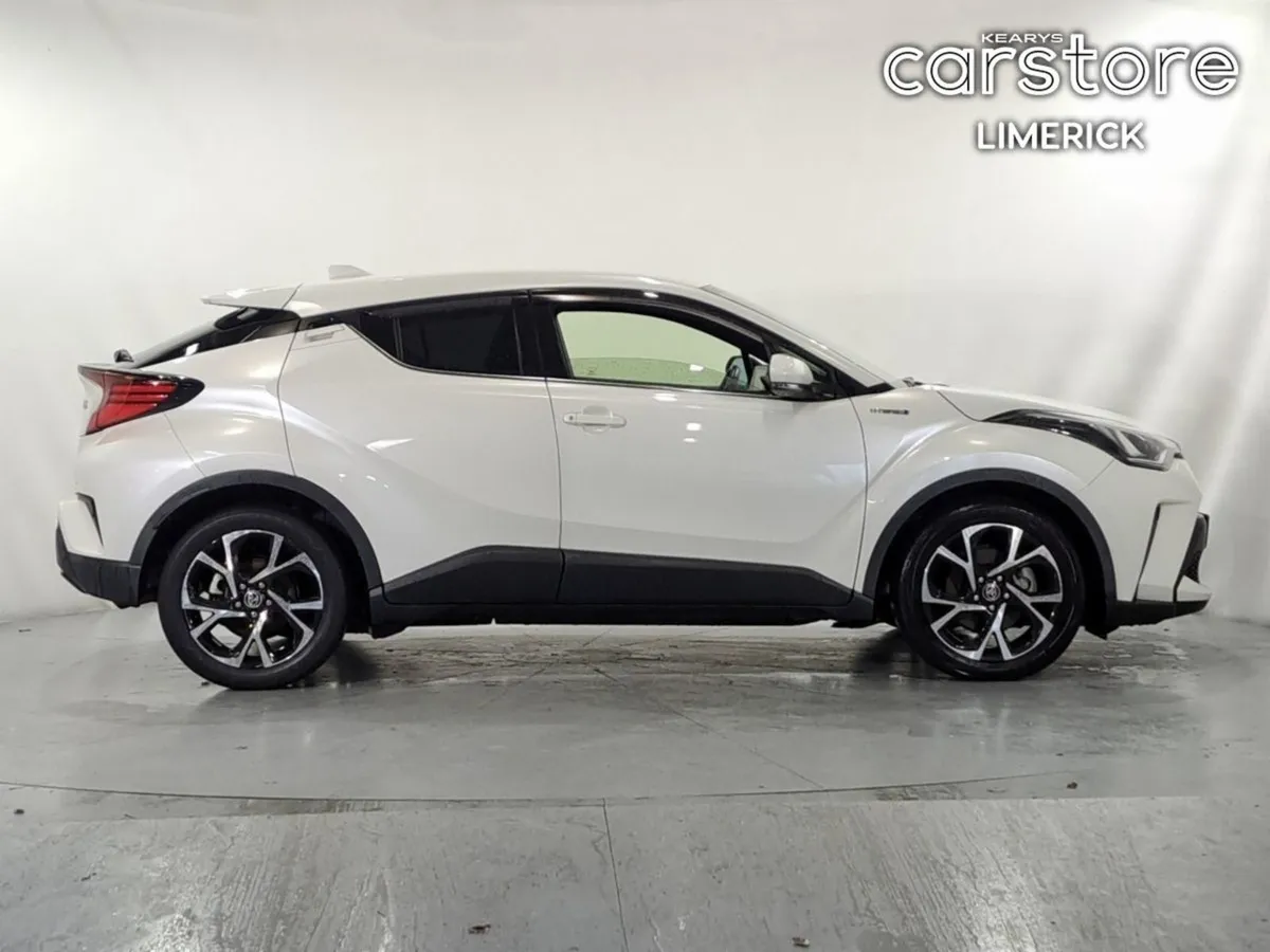 Toyota C-HR 1.8 PET HYB Auto - Image 2