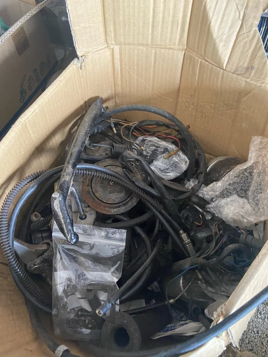 Kawasaki z650 parts - Image 1