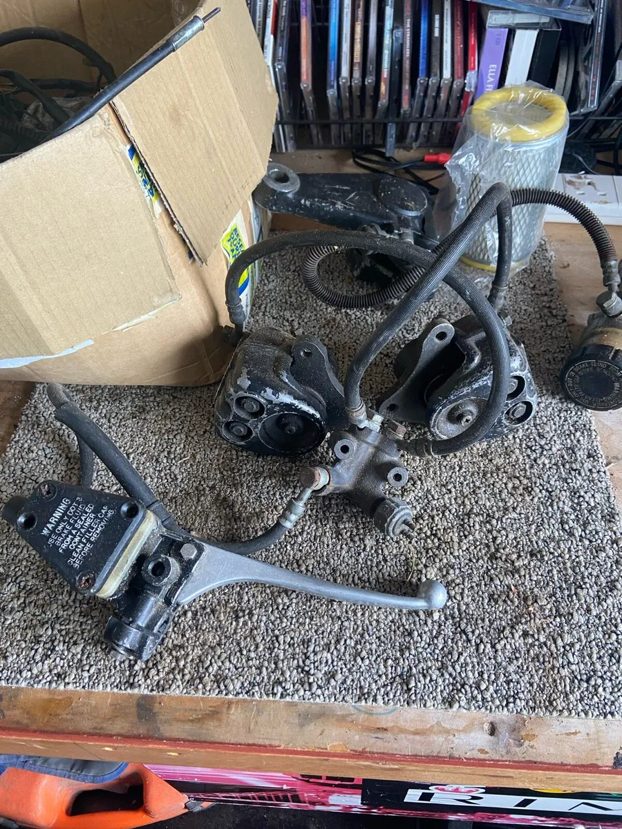 Kawasaki z650 parts - Image 2