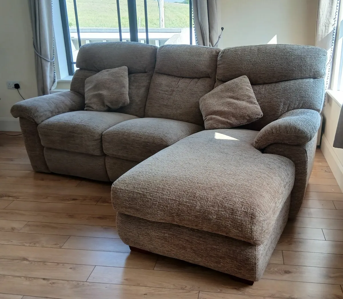 3 Seater Recliner Sofa with Chaise - Image 2