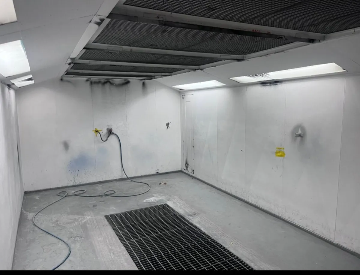 Spraybooth - Image 2