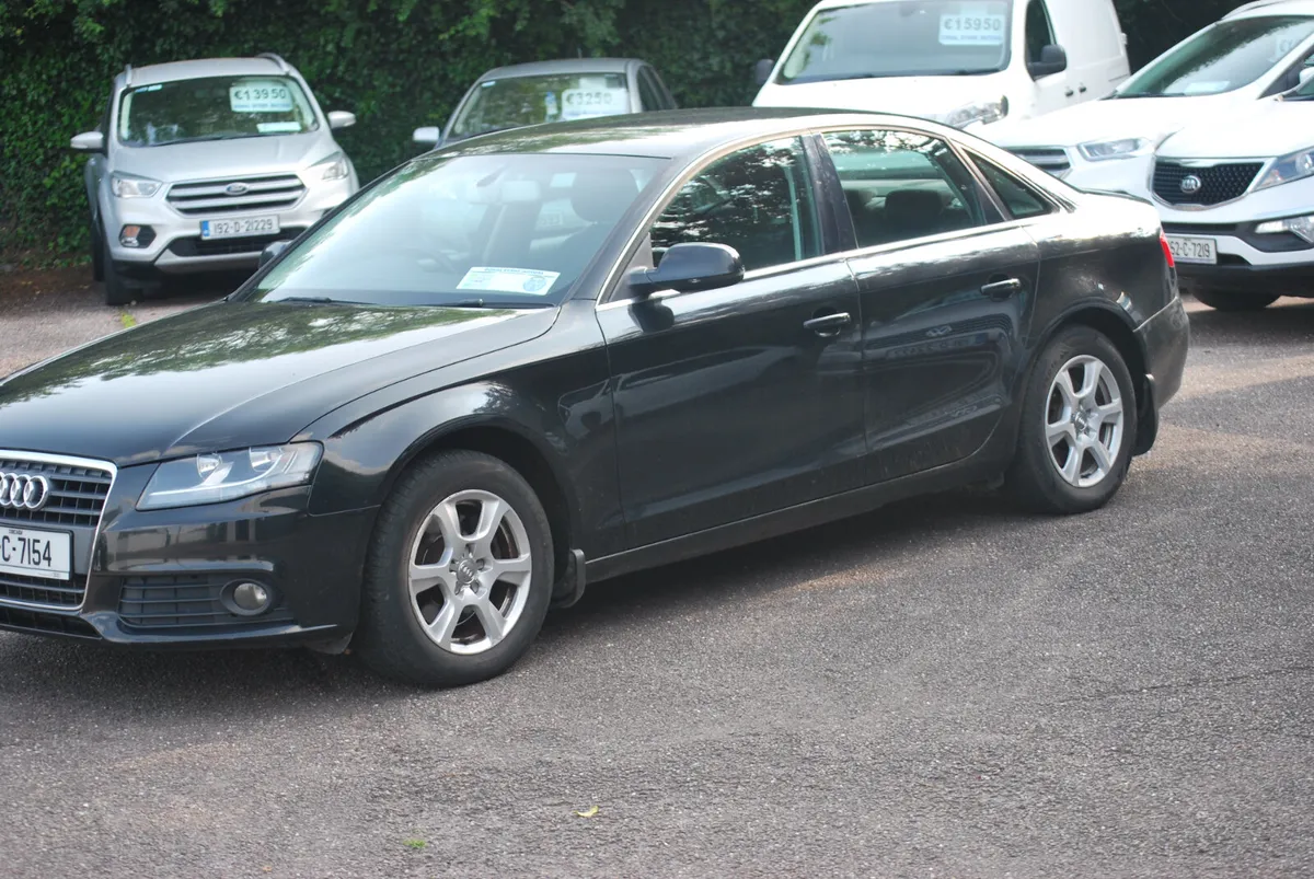 Audi A4 2010 2.0 TDI - Image 1