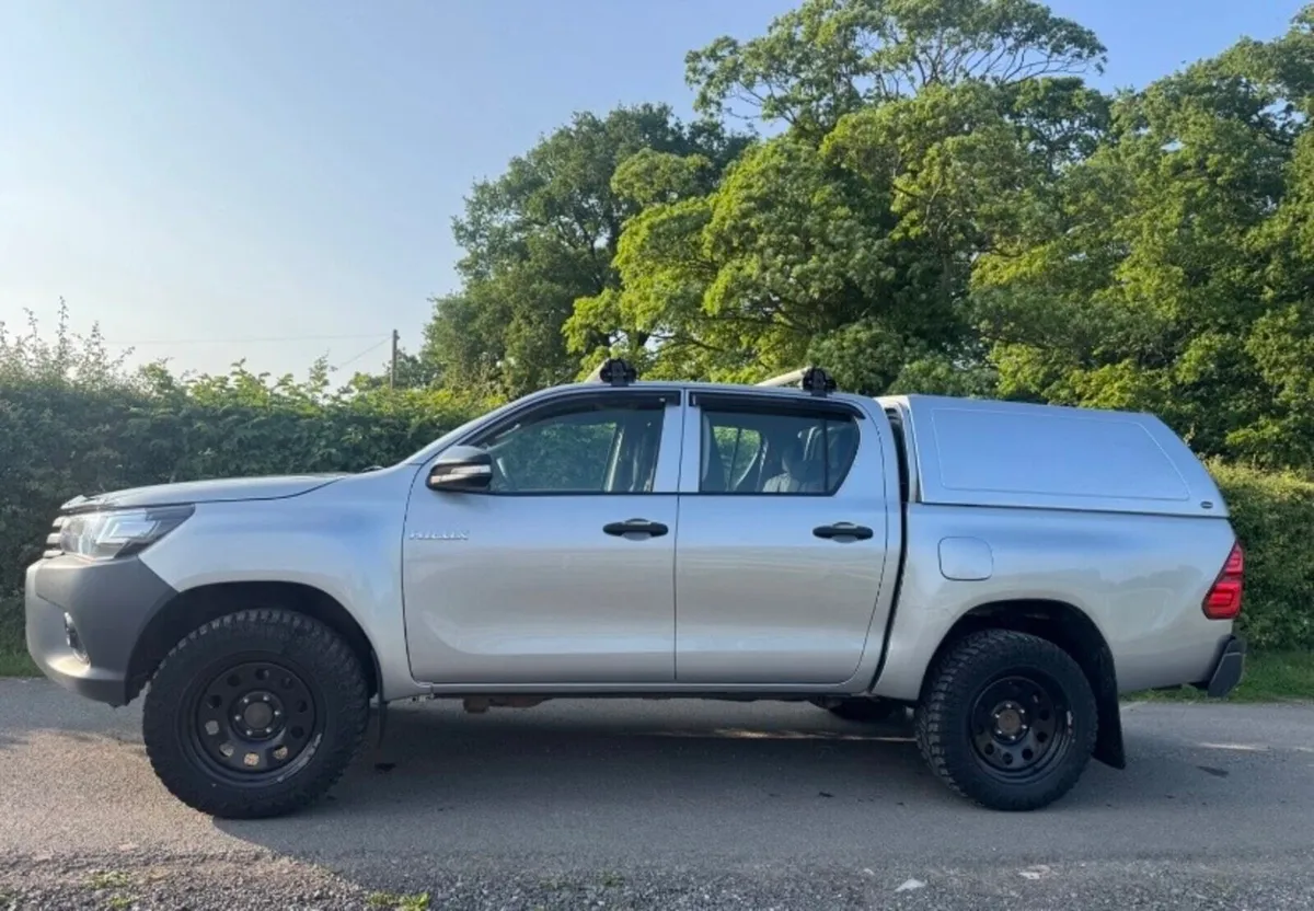 Toyota Hilux pick up 2017 Active - Image 2