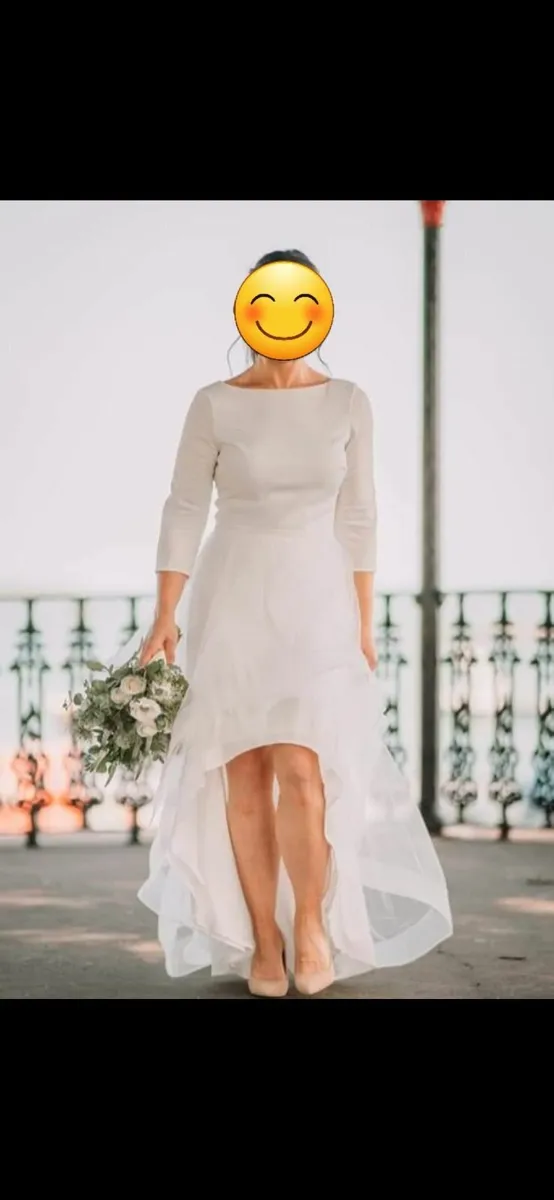 Wedding dress - Image 1
