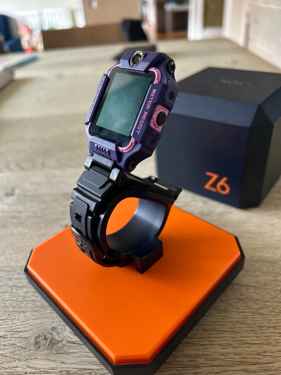 Imoo Z6 Kid’s smart tracker watch - Image 1