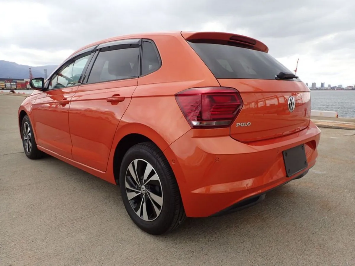 Volkswagen Polo 1.0 5DR Highline Automatic Best S - Image 4