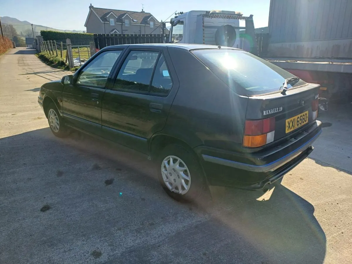 1992 renault 19 petrol 5 door 850 - Image 3