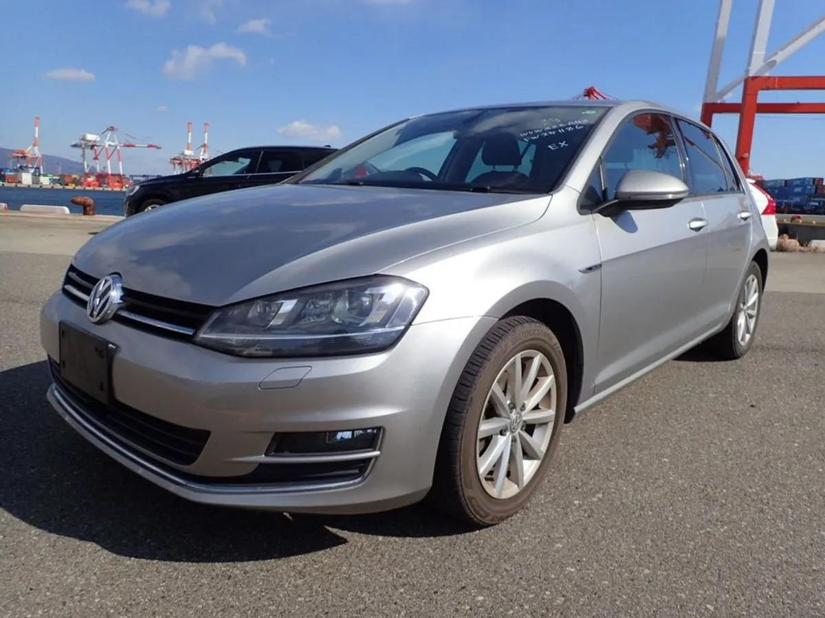 Volkswagen Golf 1.2 5Dr H/B Comfortline Automatic - Image 3