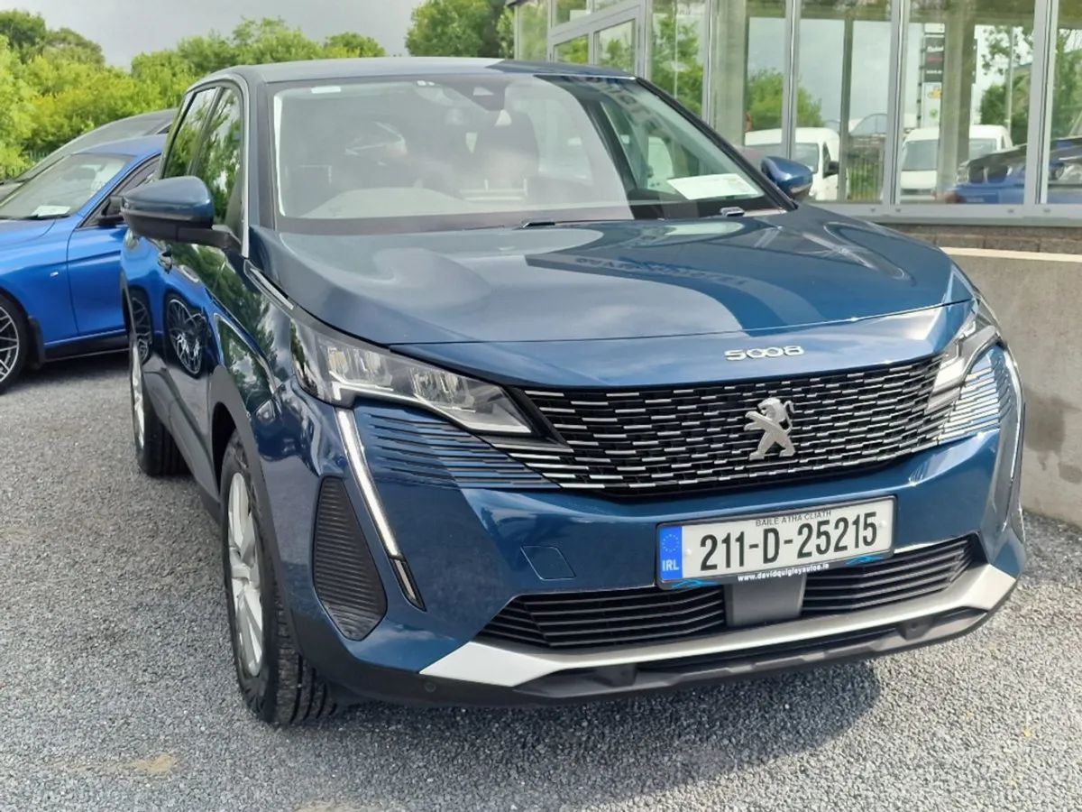Peugeot 5008 FL Active 1.5 Blue HDI 130 7 Seats - Image 2