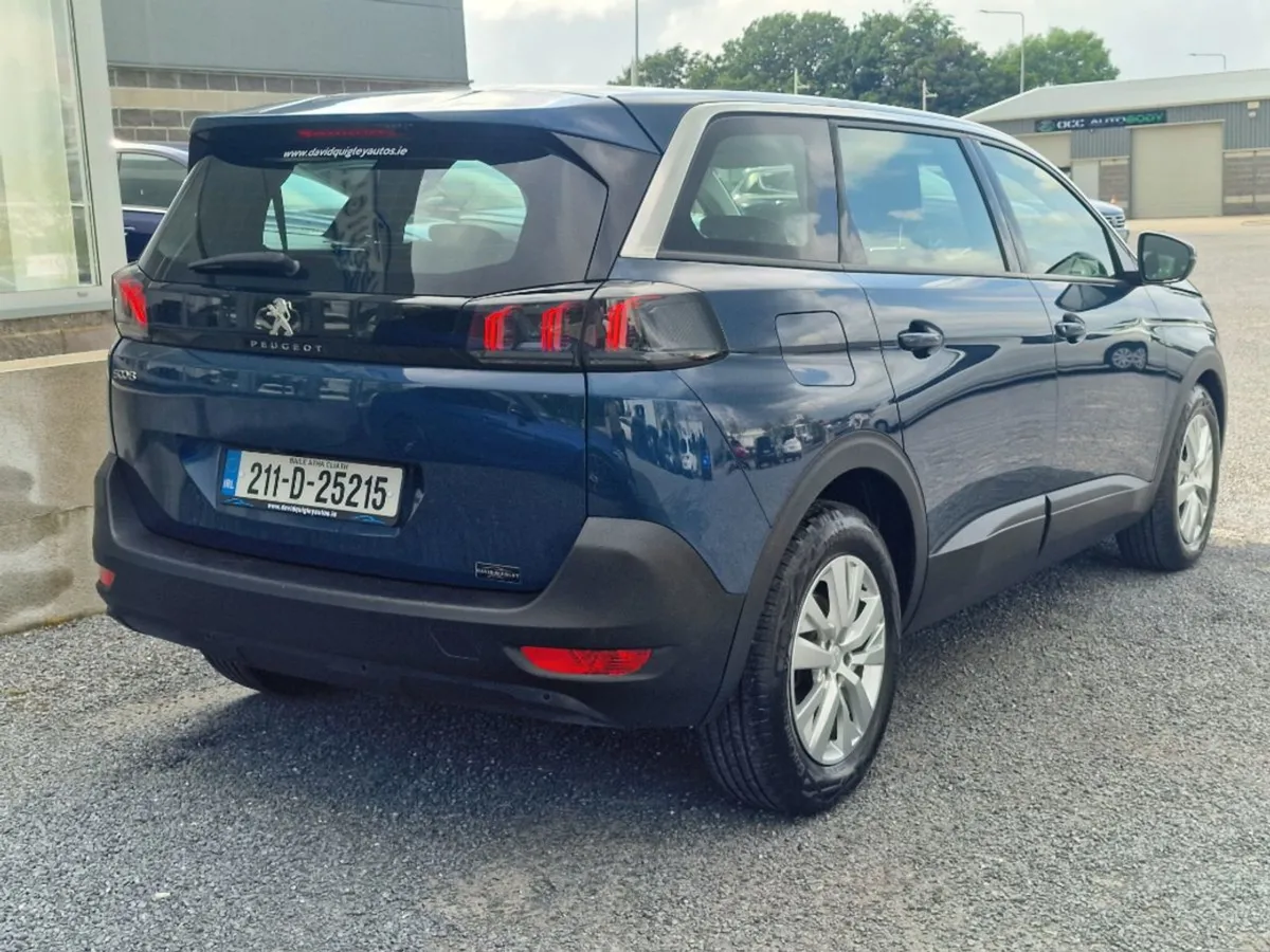 Peugeot 5008 FL Active 1.5 Blue HDI 130 7 Seats - Image 3