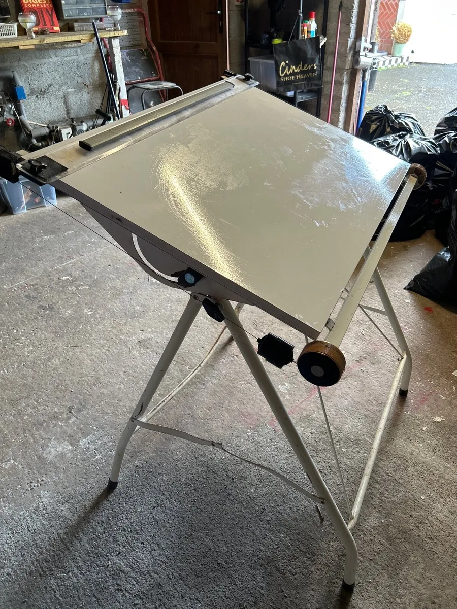 Drawing table - Image 2