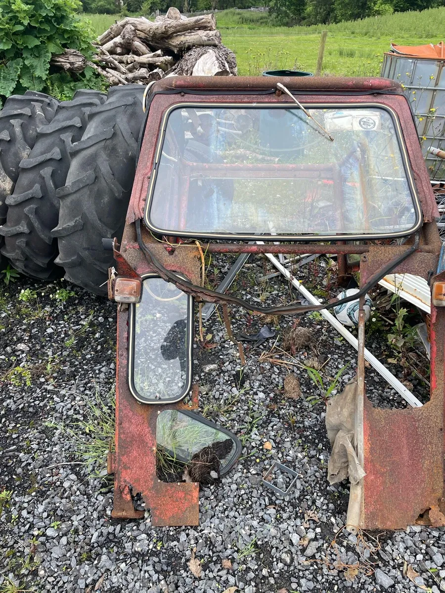 Massey 135 parts - Image 1