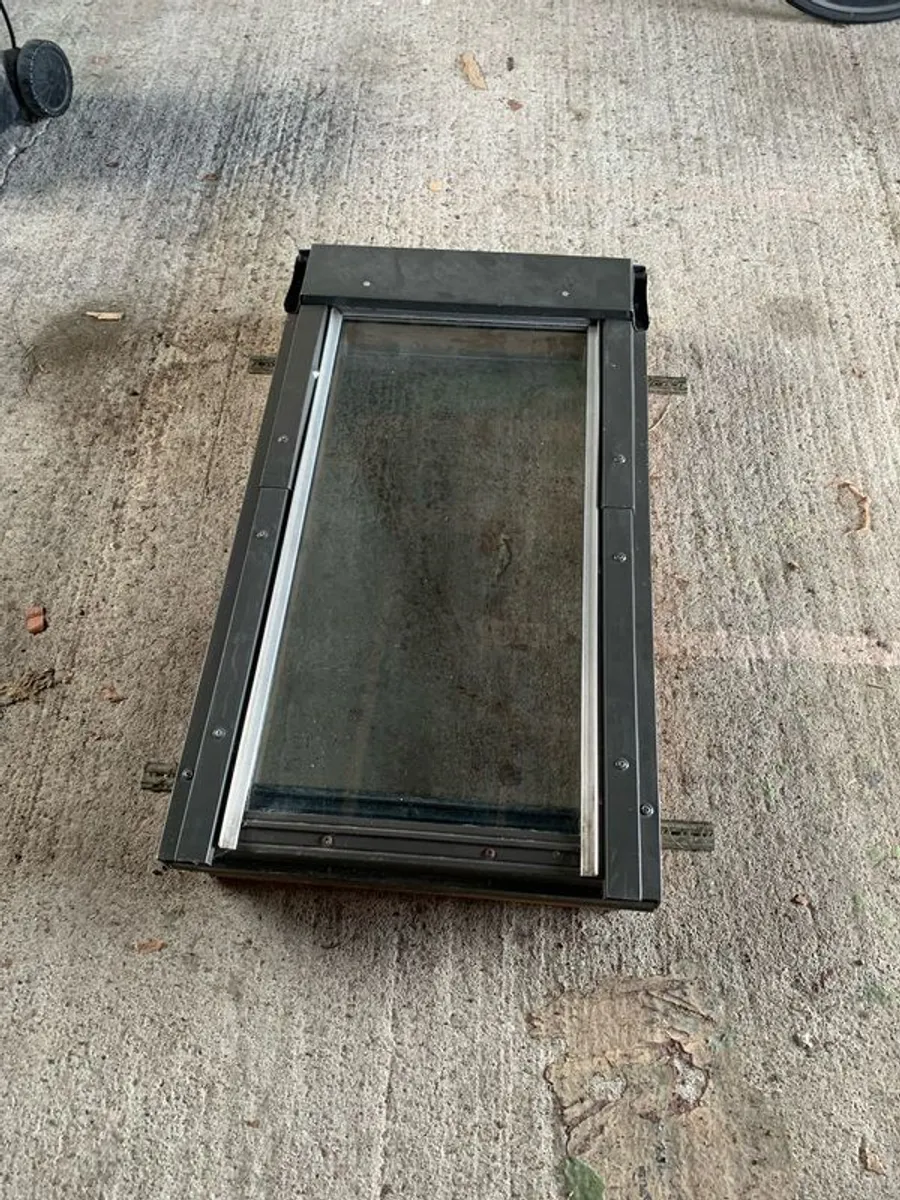 Velux Window GGL 104 - Image 1