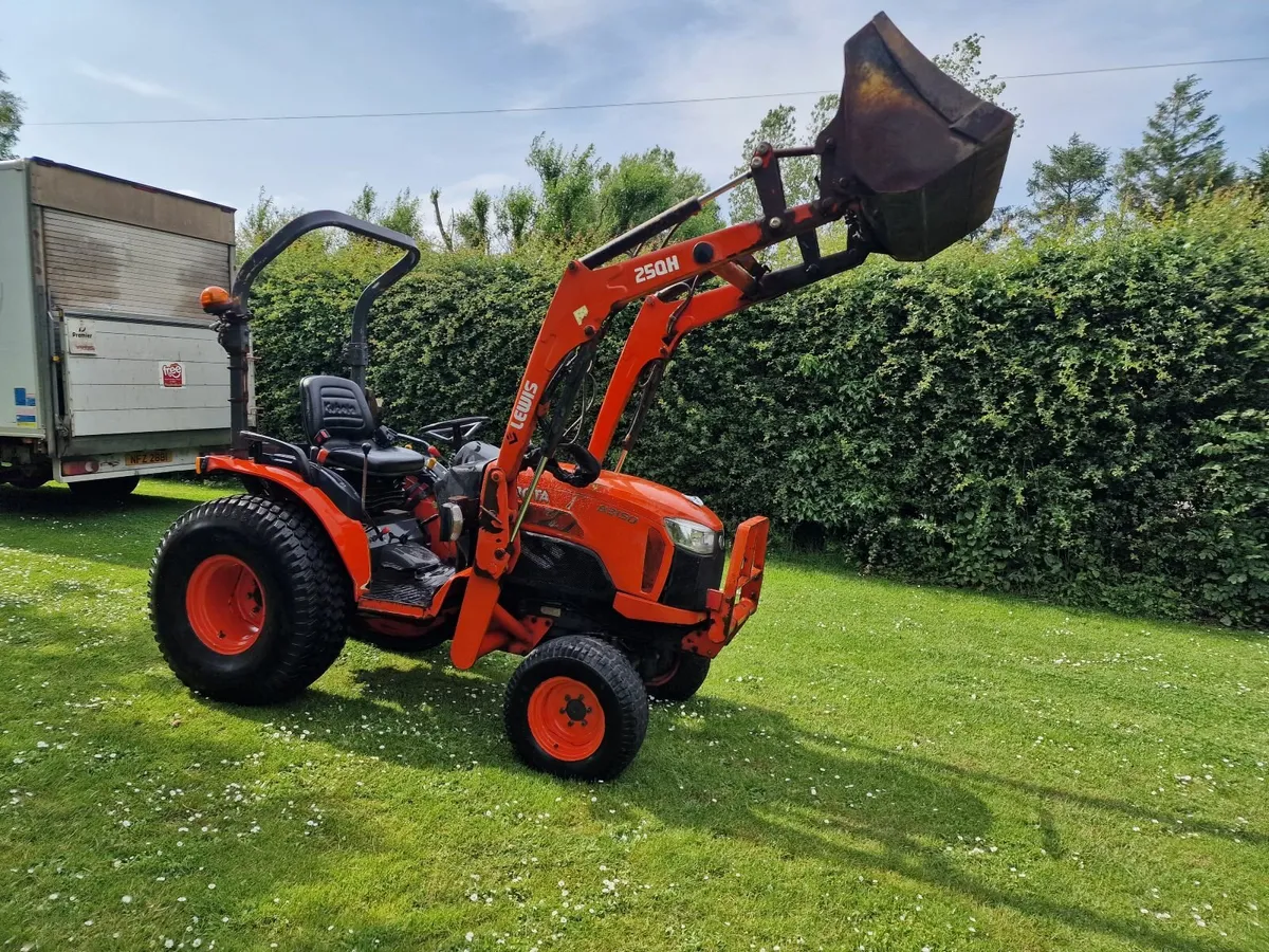 Kubota Compact Tractor - Image 3