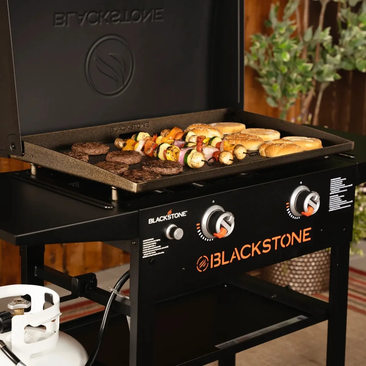 Blackstone 2147 Original 28 Griddle with hood - Image 2