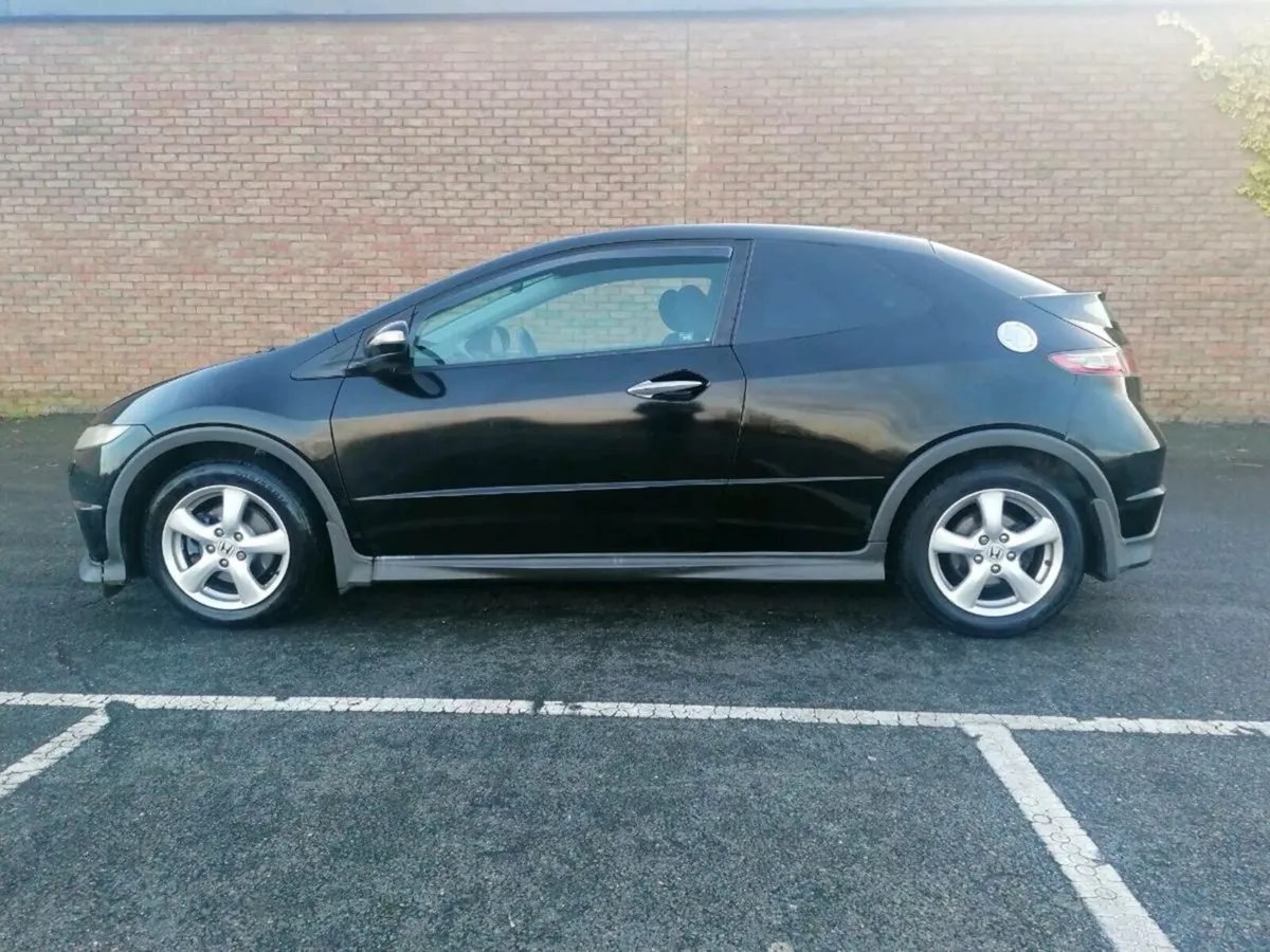 Honda Civic Type S - Image 4
