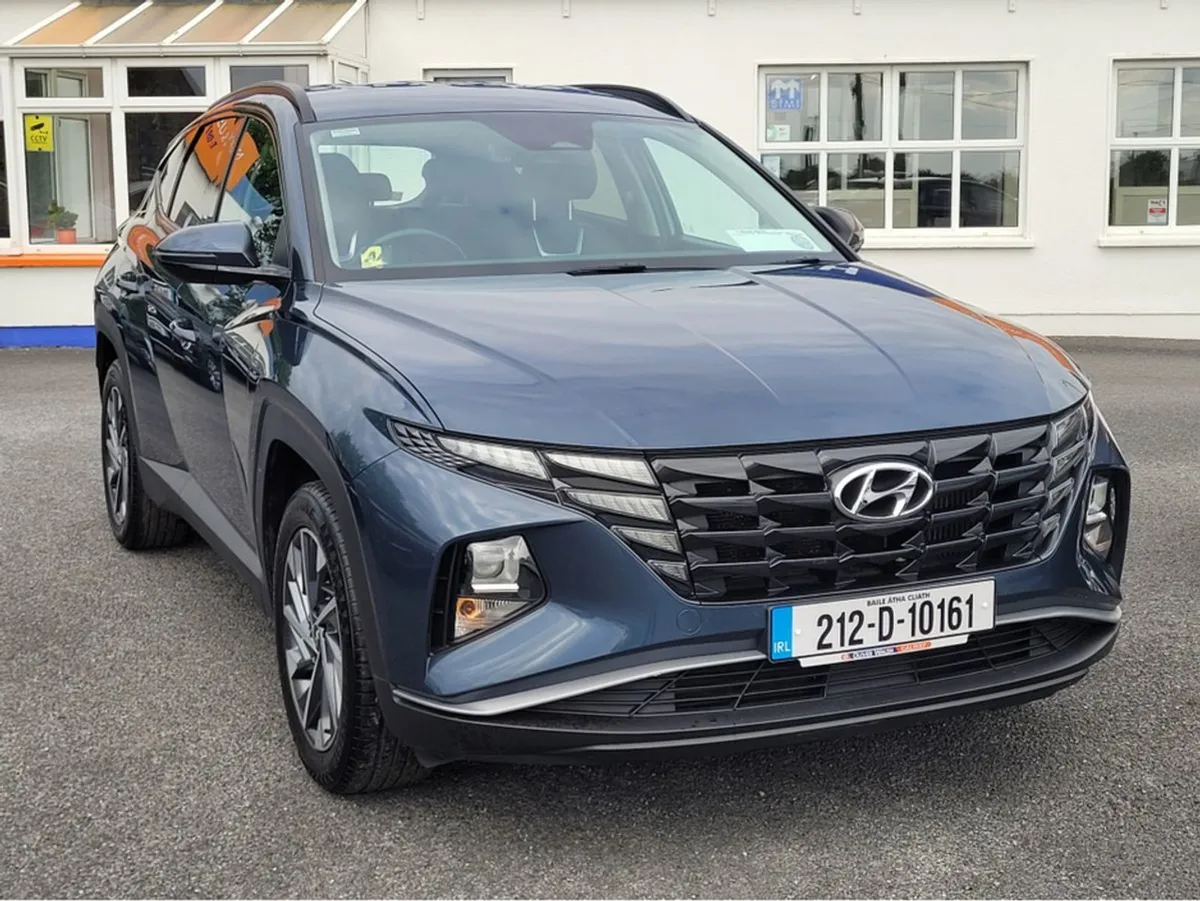 Hyundai Tucson Ix35 Executive 2WD 5DR - Image 2