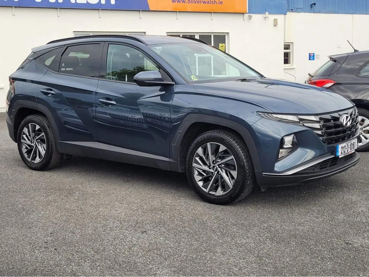 Hyundai Tucson Ix35 Executive 2WD 5DR - Image 3