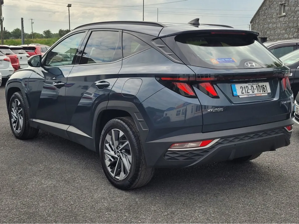 Hyundai Tucson Ix35 Executive 2WD 5DR - Image 4