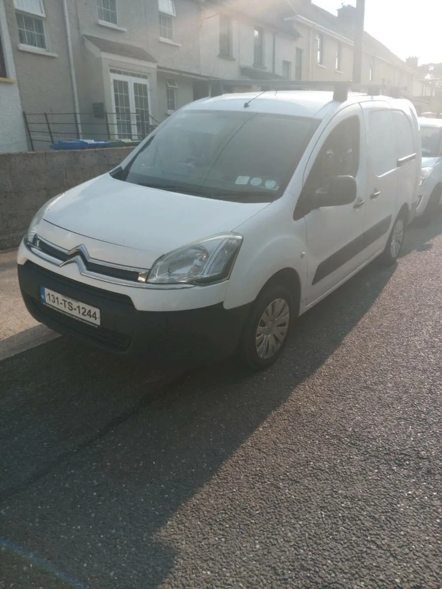 Crew cab - Image 2