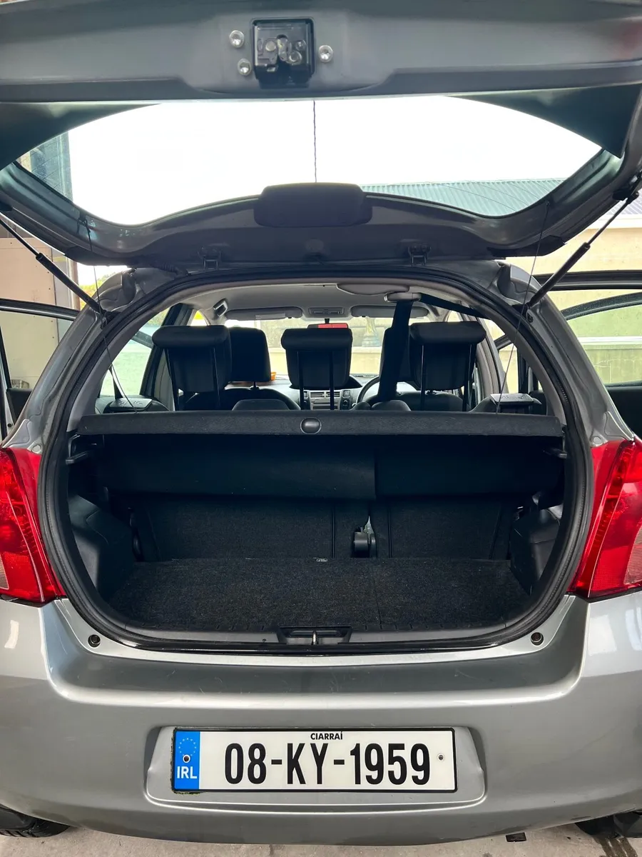 Toyota Yaris 2008 - Image 4