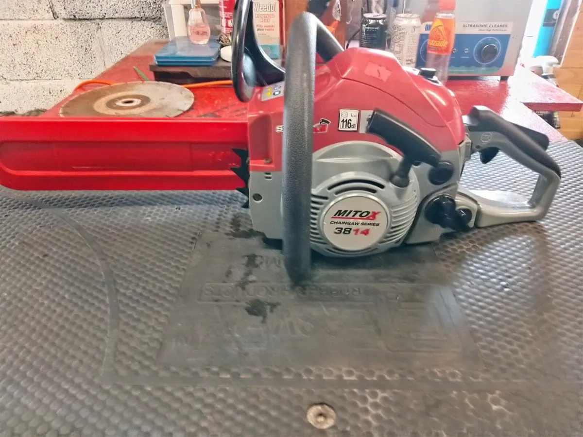 Chainsaw - Image 1