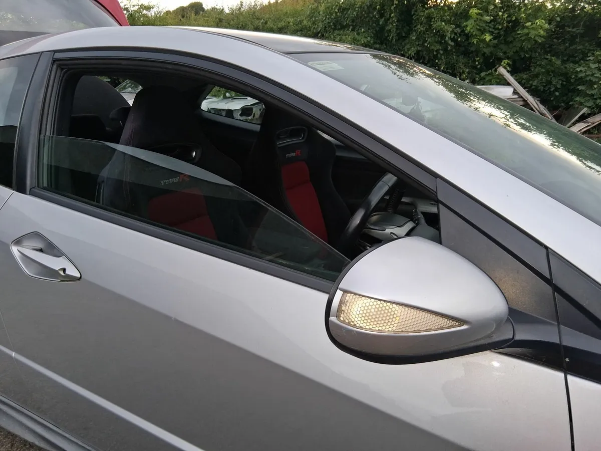 Honda Civic 2007 type s 1.8vtec - Image 3