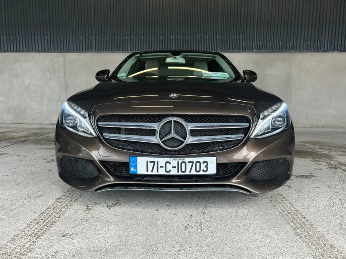 Mercedes-Benz C-Class 200 D Avantgarde Auto 4DR - Image 1