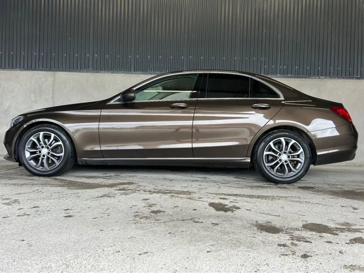 Mercedes-Benz C-Class 200 D Avantgarde Auto 4DR - Image 4