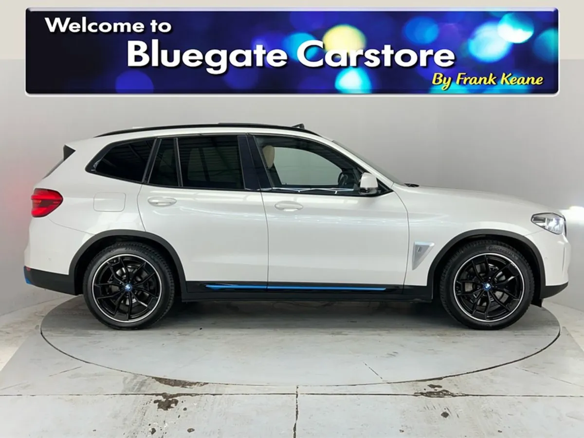 BMW iX3 Ix3 20 alloys cream Leather Interior fron - Image 3