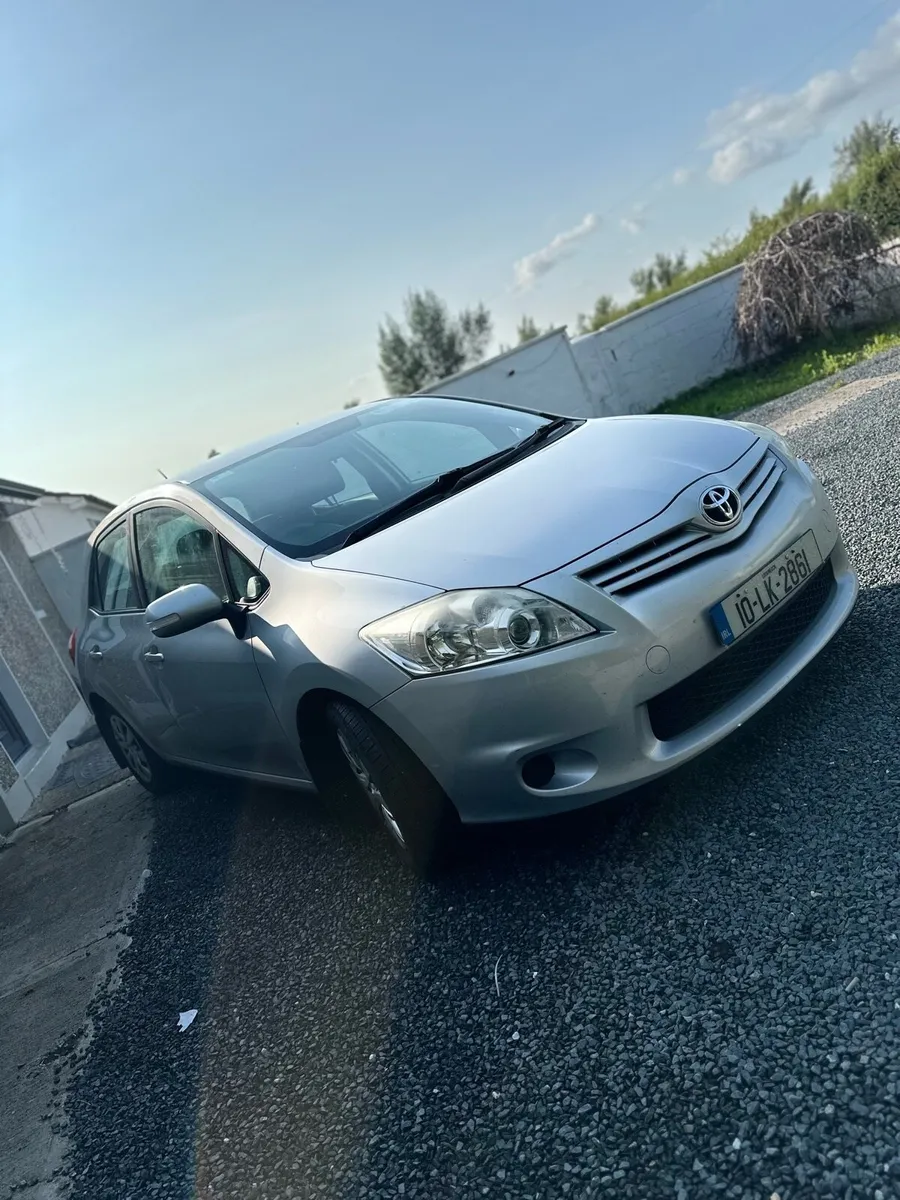 Toyota auris 2010 1.4D D4D Nct 12-25 - Image 1