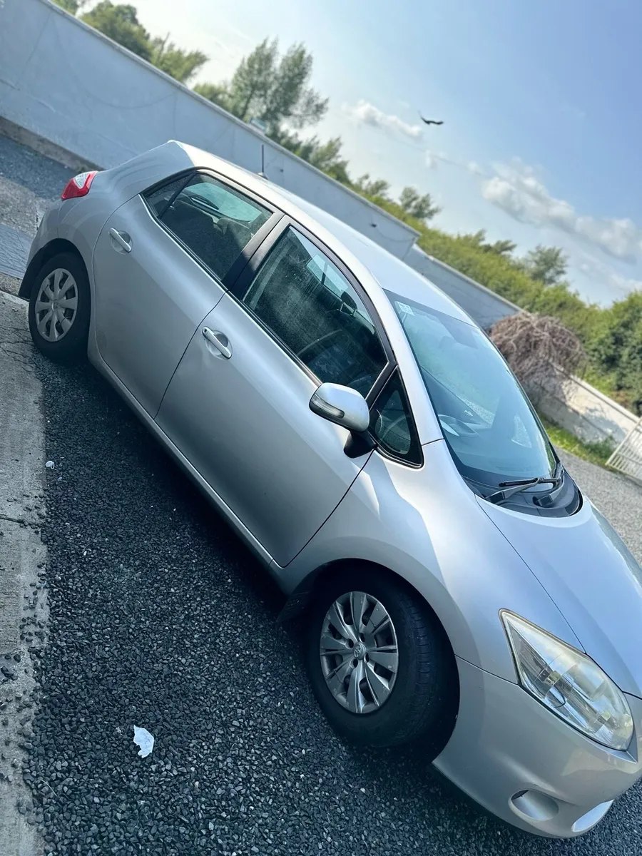 Toyota auris 2010 1.4D D4D Nct 12-25 - Image 2