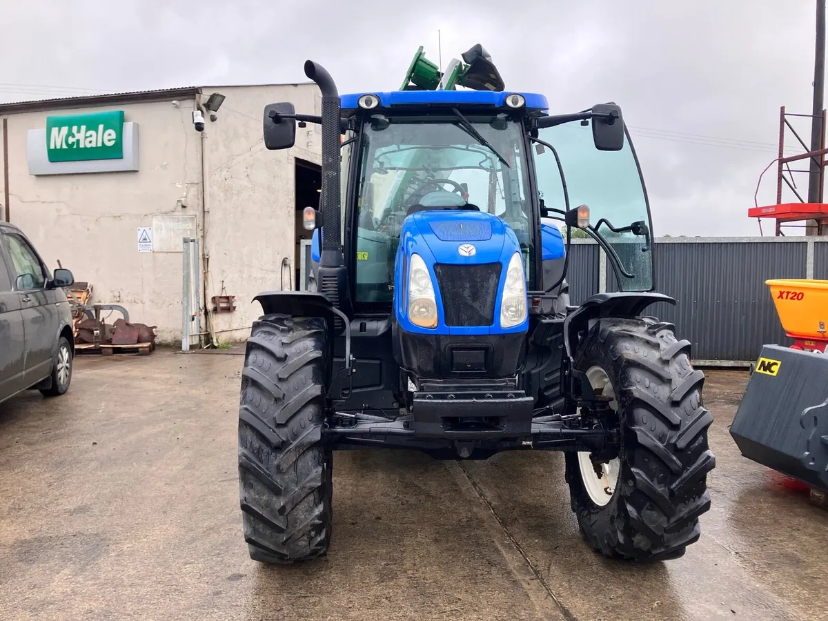 NewHolland T6 175 tractor - Image 4