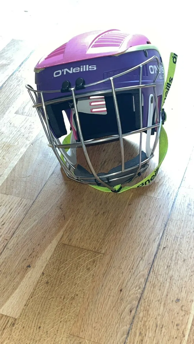 O'Neill's Koolite Hurling Helmet - Image 3