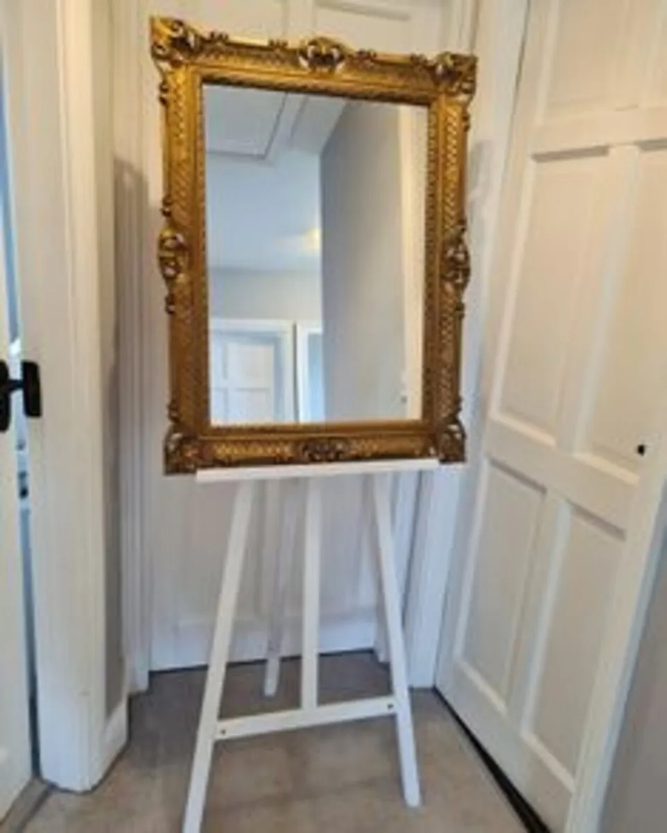 Personalised Mirror Welcome Sign for Rent - Image 2