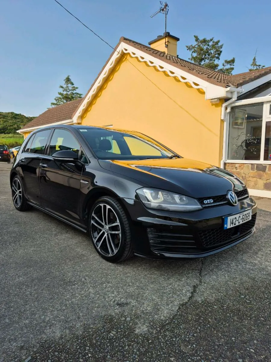 Volkswagen Golf Gtd - Image 2