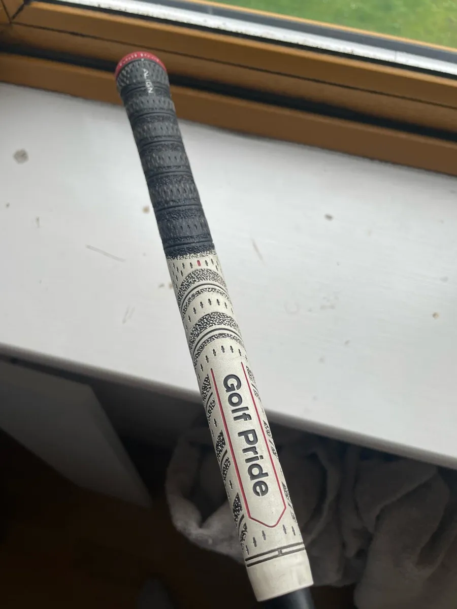Taylormade Sim 2 iron - Image 4
