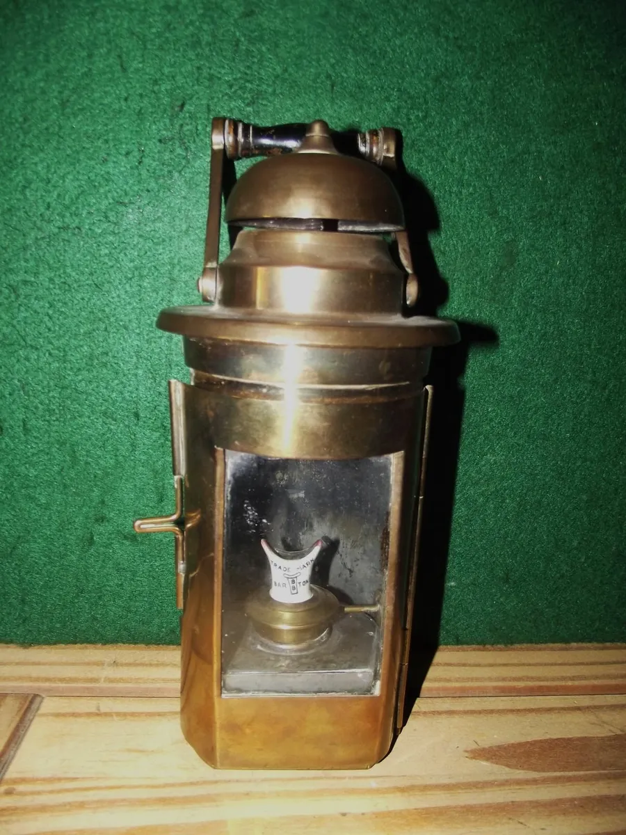 Vintage Marine Lamp. - Image 1