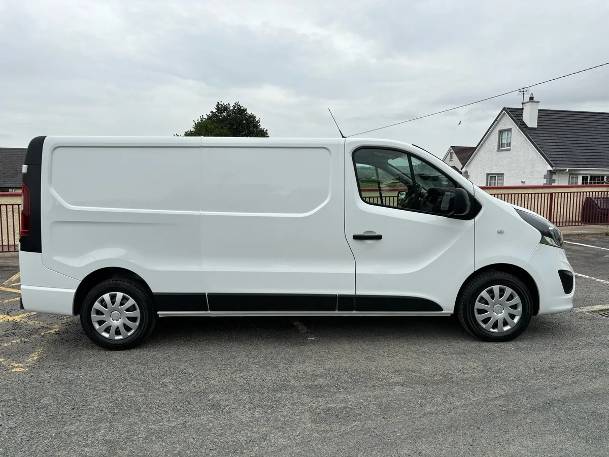 2019 (191) VAUXHALL VIVARO SPORTIVE LWB - Image 2