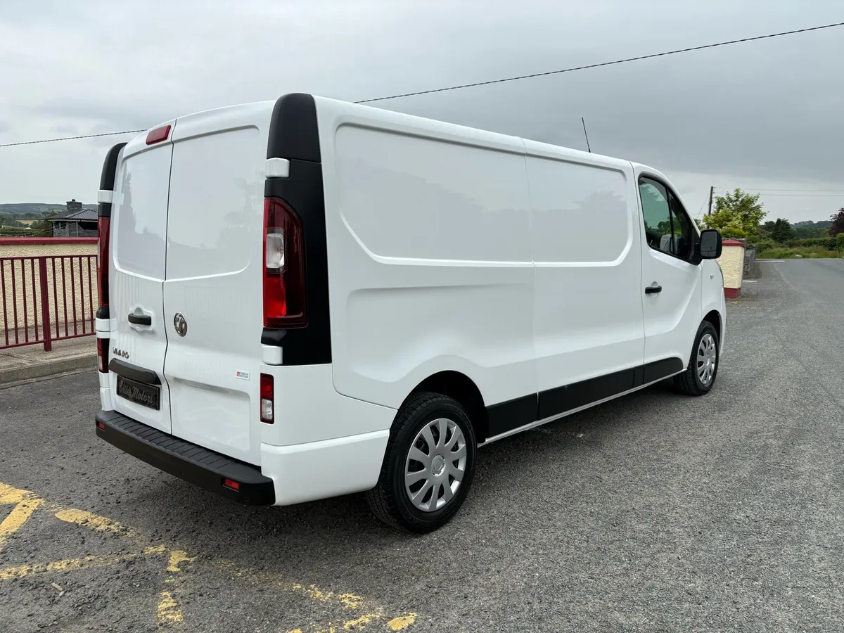 2019 (191) VAUXHALL VIVARO SPORTIVE LWB - Image 3