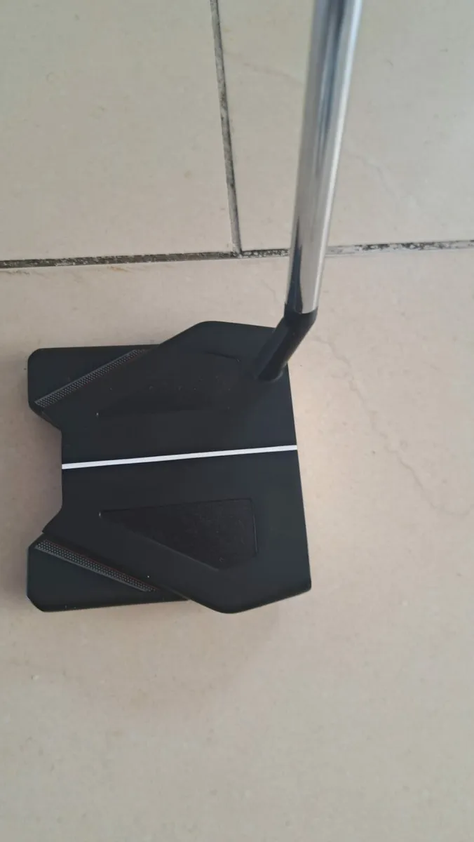 Odyssey Ten putter - Image 1