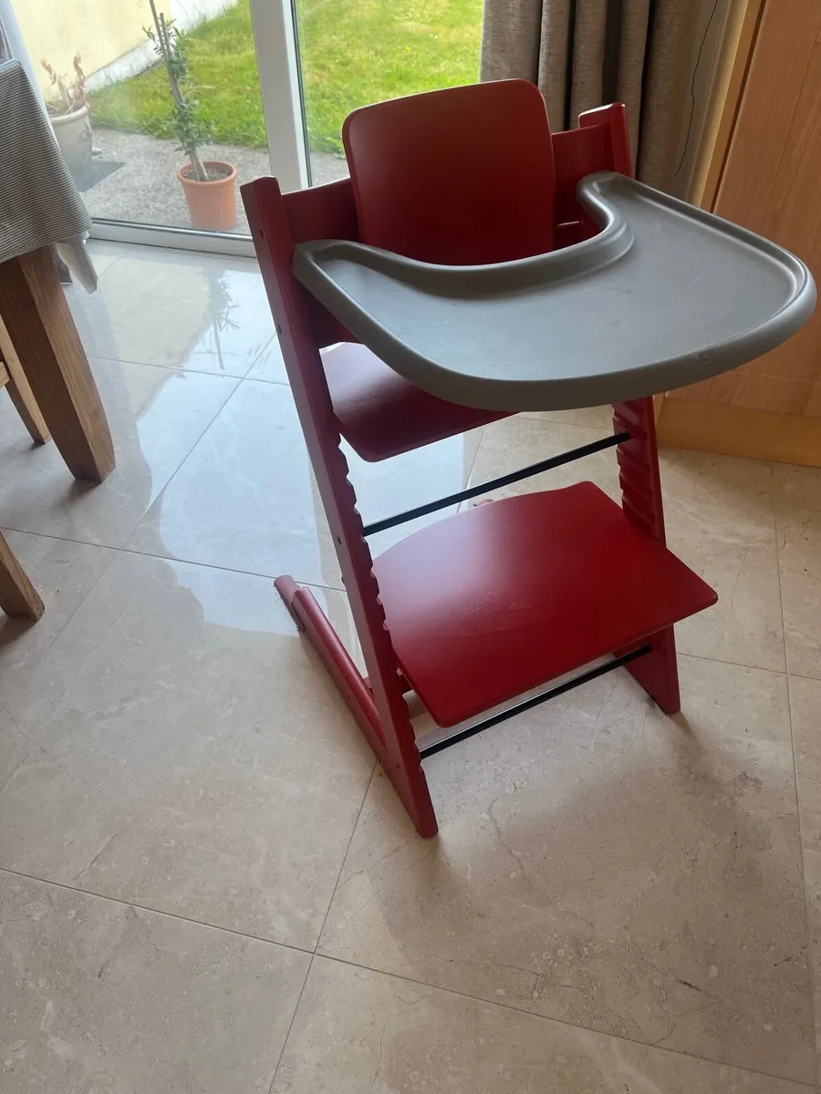 Child feeding chair - Image 1