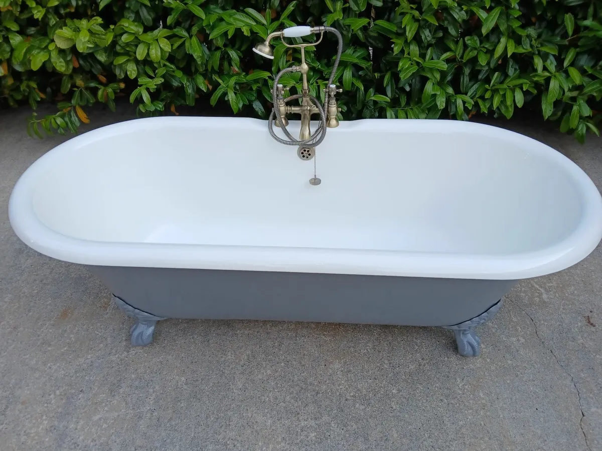 cast iron bath & bath - Image 2