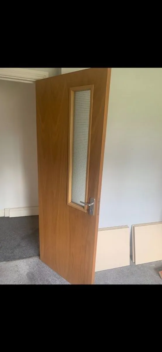 Internal Doors x 2 - Image 1