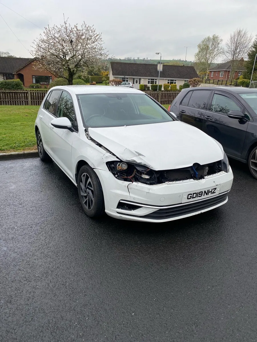 2019 Volkswagen Golf Match *NI REG*D.Repairable* - Image 2