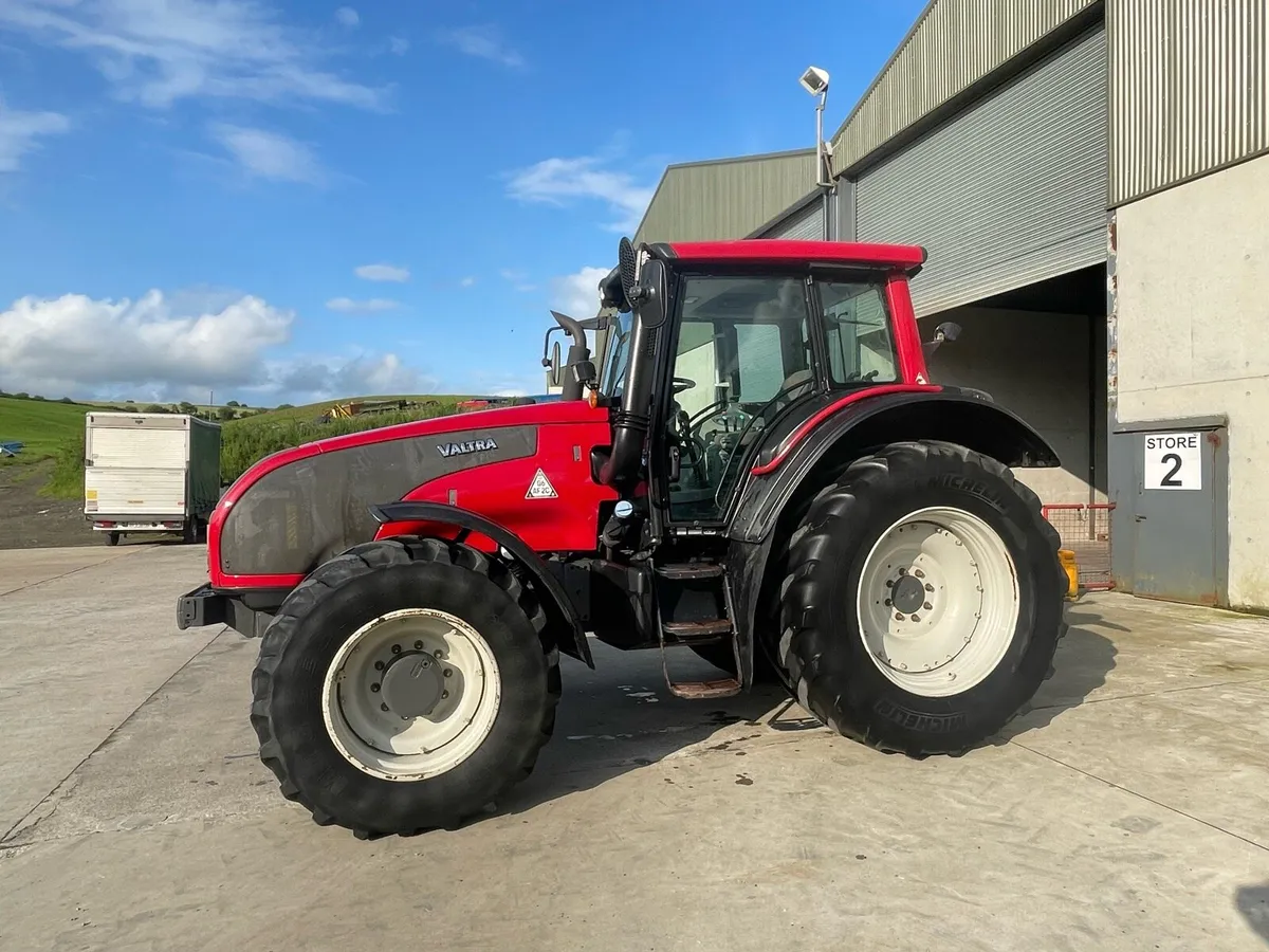 Valtra T153 - Image 1