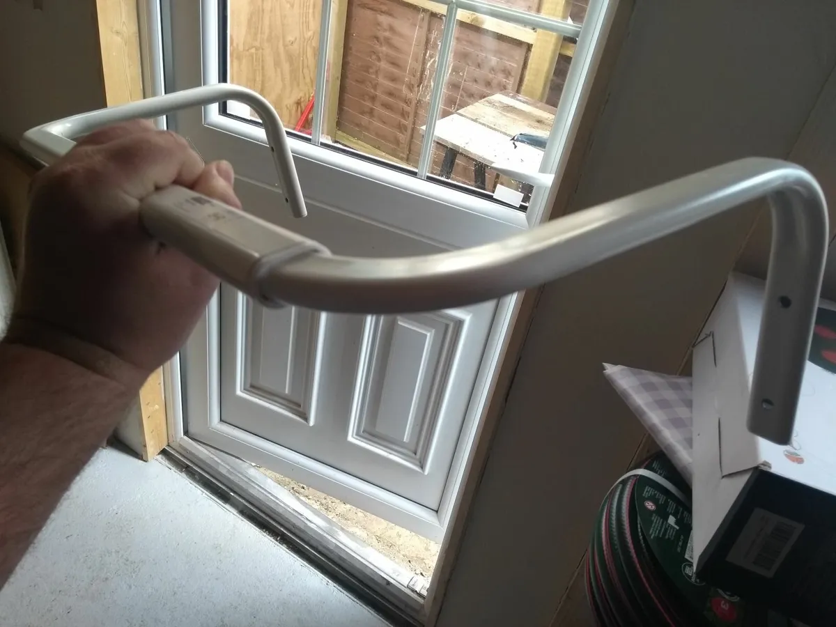Ikea clothes rail - Image 2
