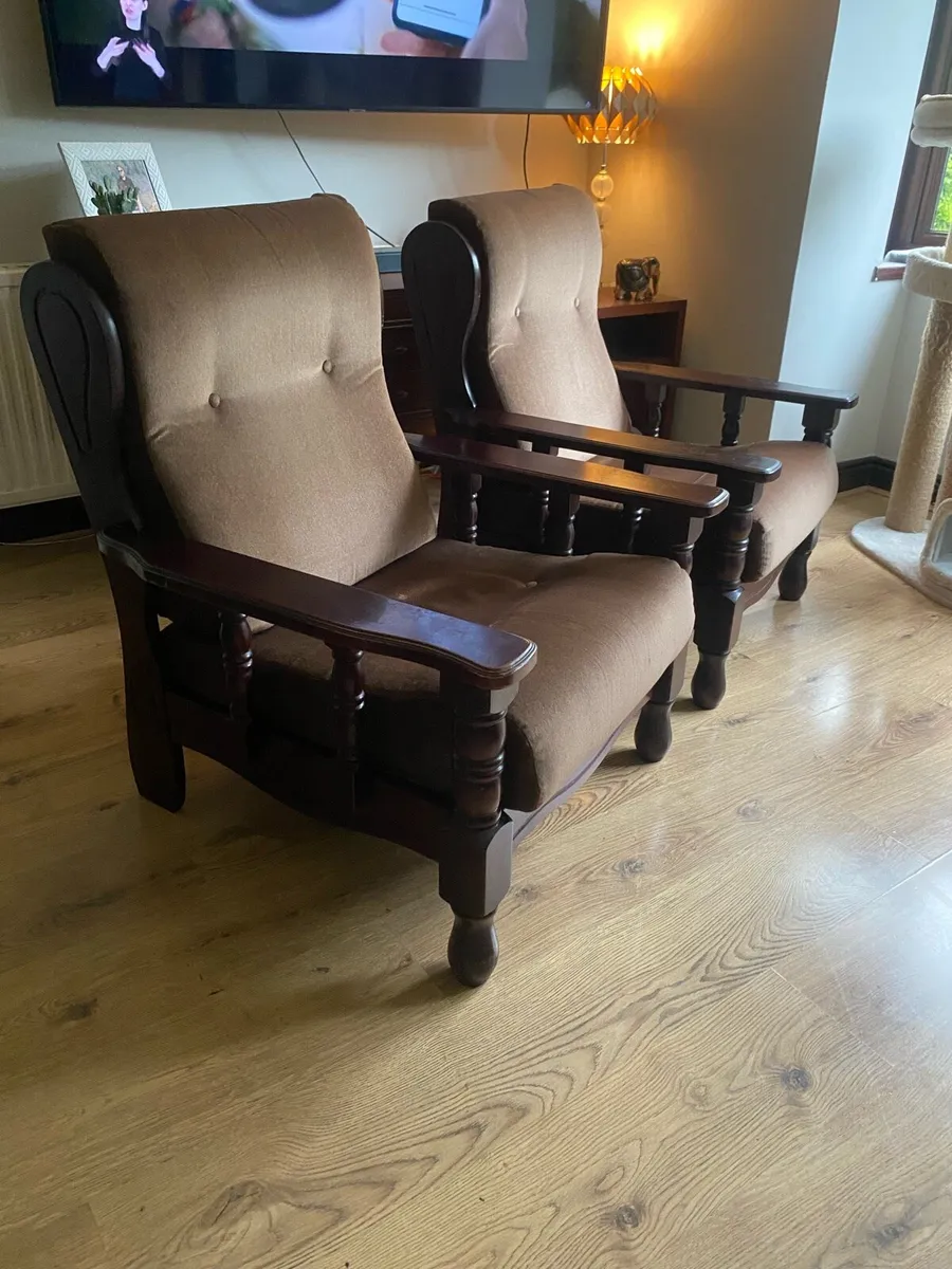 Pair of casual armchairs fireside chairs - Image 1
